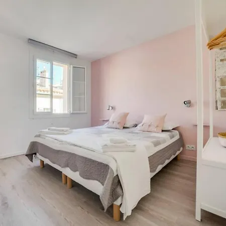 Διαμέρισμα Elegant Apartment *