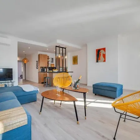 Διαμέρισμα Elegant Apartment *